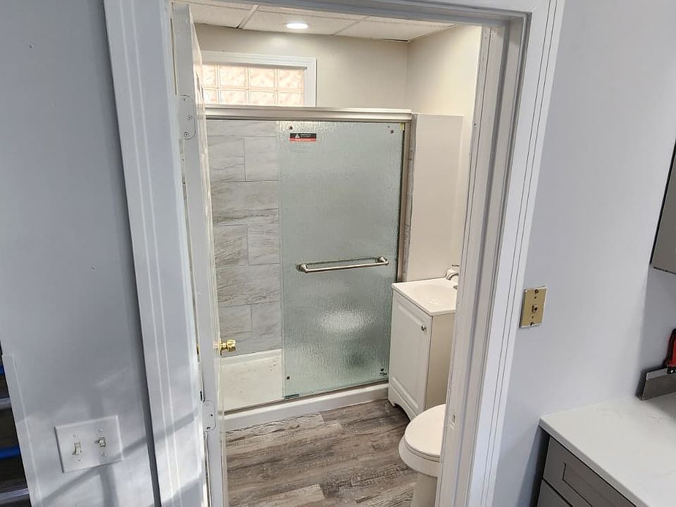 1st image of 85 Winspear Ave #1