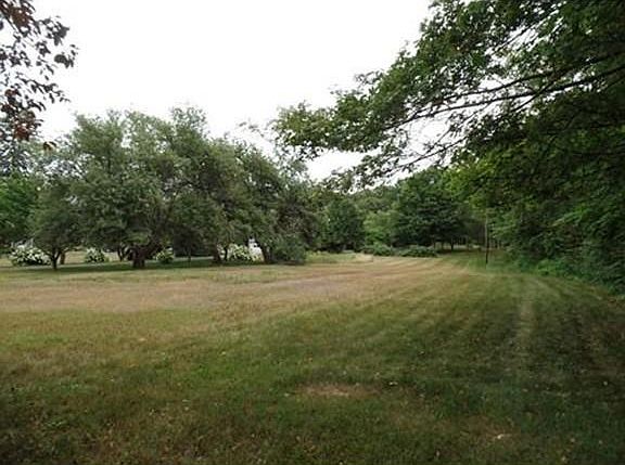 2nd image of 29 Pond St
