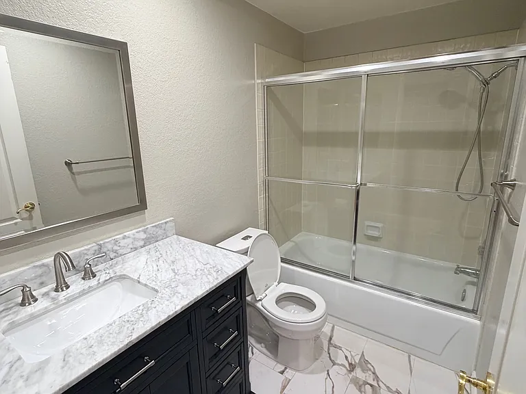 255 Charter Oak Cir — Photo 10