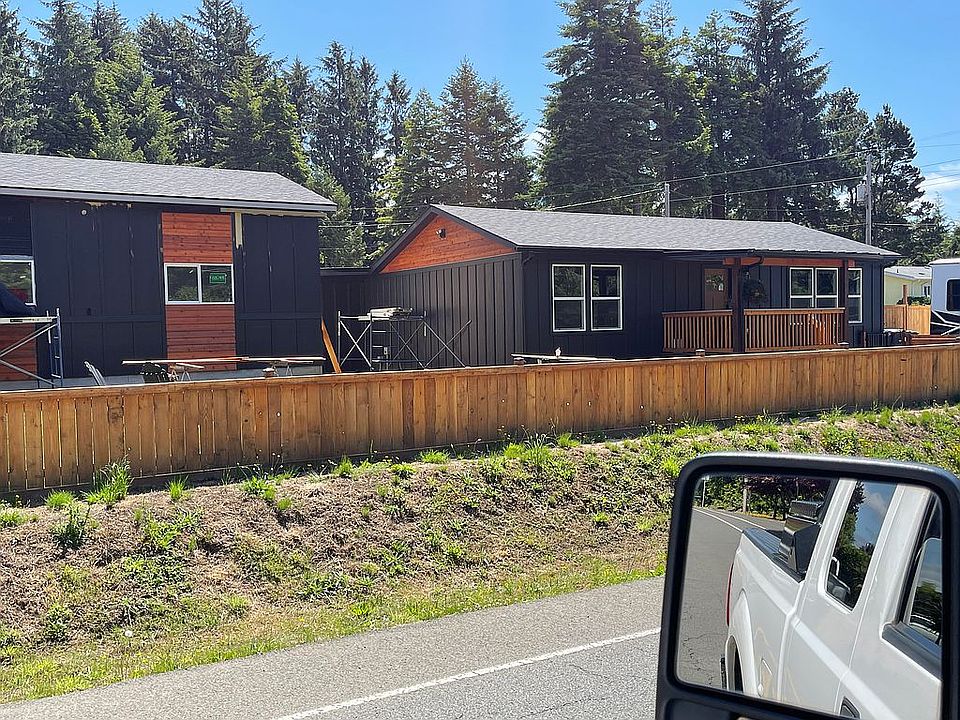 2nd image of 1455 S Crestline Dr