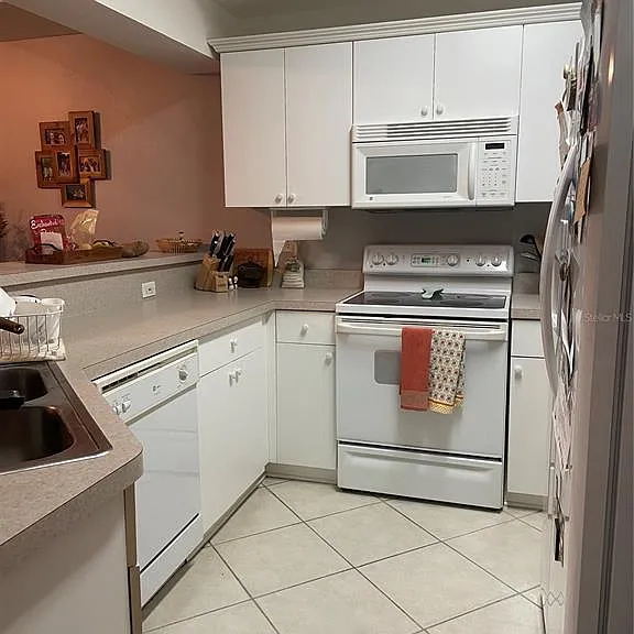 4945 NW 1st Pl — Photo 6