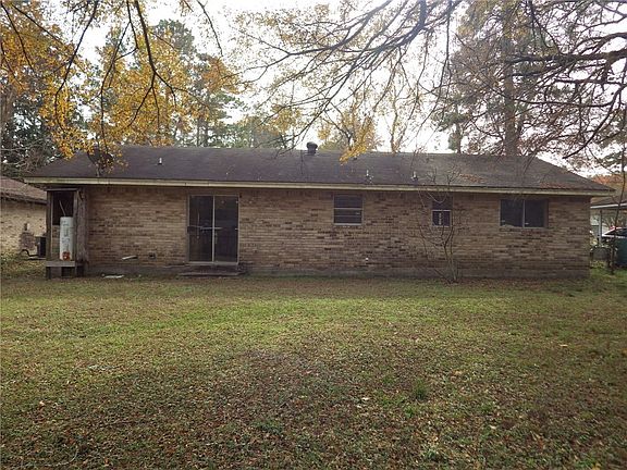 3rd image of 203 N Forest Dr