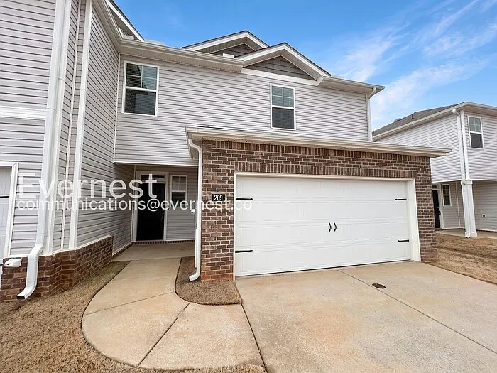 209 Maple Spring Trl