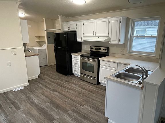 2nd image of 1303 E 6th St Trlr 16