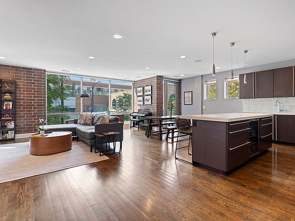 2nd image of 15 S Racine Ave APT 2N