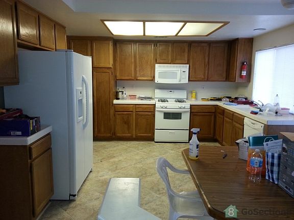 3rd image of 3302 E Avenue Q10