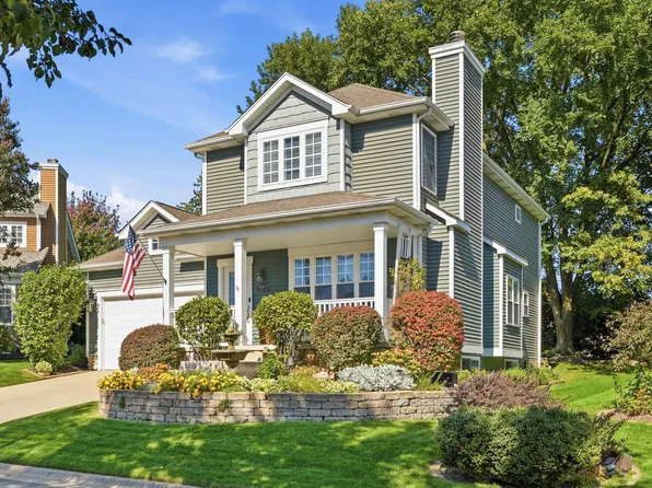 1909 Garland Cir, Valparaiso, IN 46383