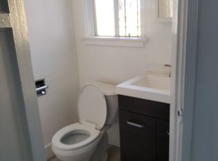 215 E 67th St, Los Angeles, CA 90003