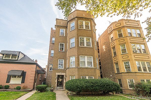 1st image of 7433 N Claremont Ave APT 3