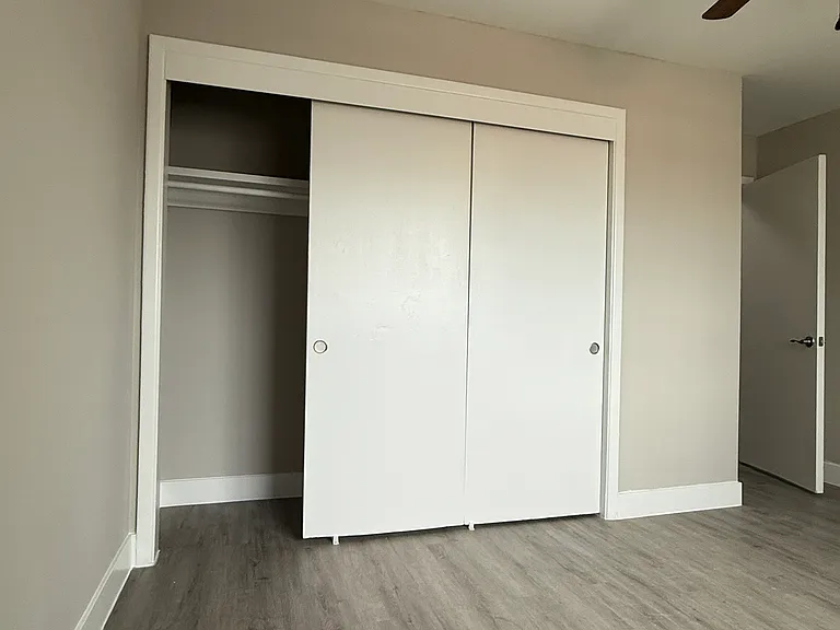Tailwinds Apartments — Photo 4