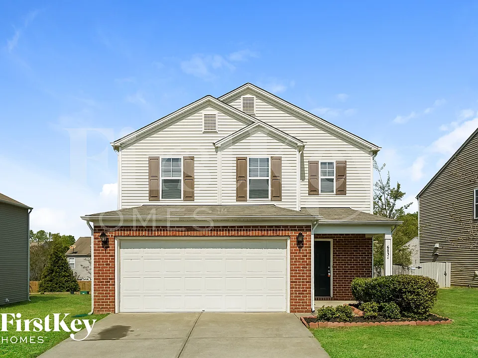 6831 Horseback Ln