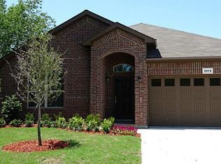 3012 Mitchell Ct, Arlington, TX 76010