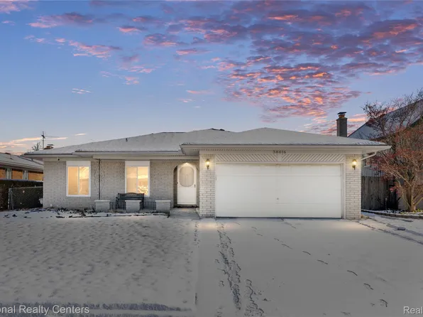 38016 Fringe Dr, Sterling Heights, MI 48310