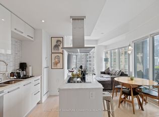 8 The Esplanade #808, Toronto, ON M5E0A6