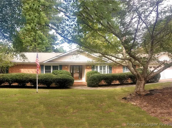 1647 Banbury Dr, Fayetteville, NC 28304