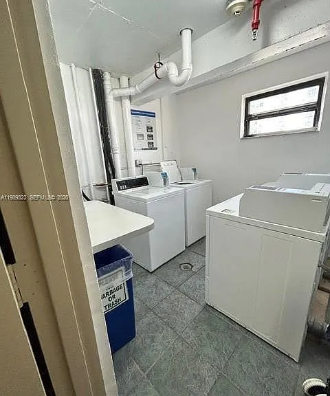 17011 N Bay Rd #1007 — Photo 27