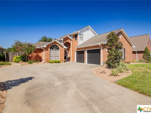 402 Charleston Dr, Victoria, TX 77904