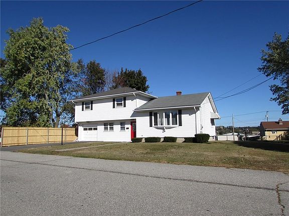 2nd image of 24 Alcazar Ave