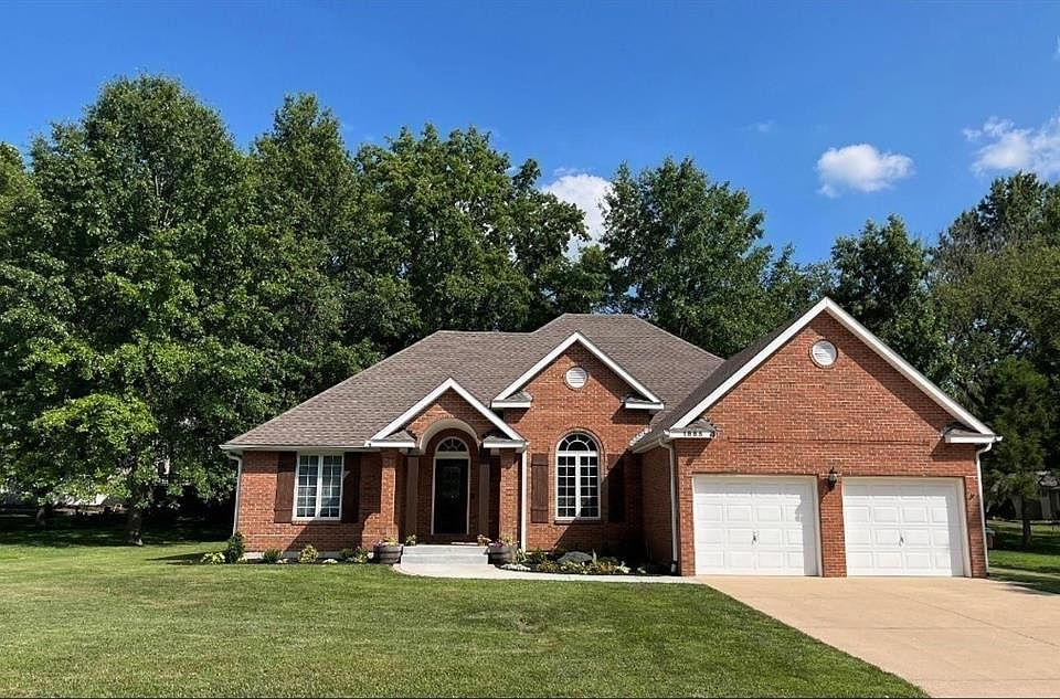 1st image of 1885 W Timber Ridge Dr