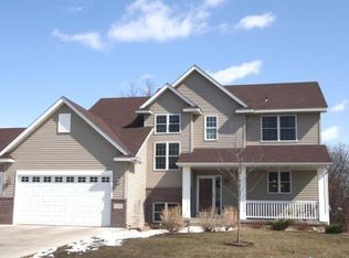 19491 Zumbro St NW, Elk River, MN 55330