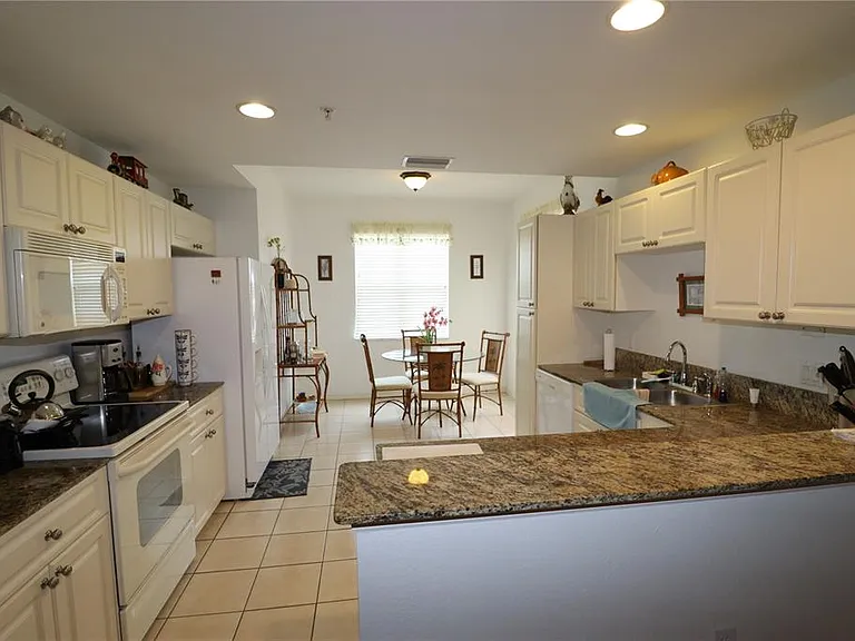 255 W End Dr #2210 — Photo 9