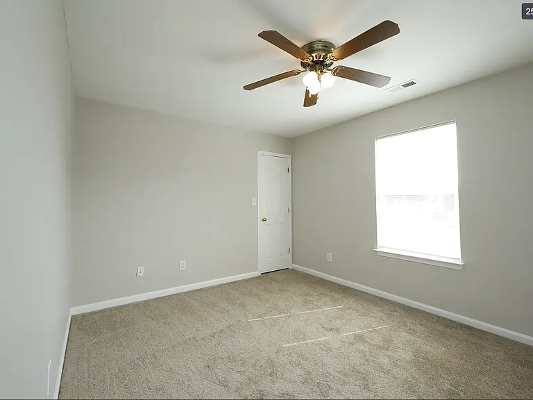 4014 Springfield Creek Dr — Photo 15