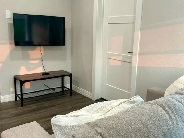 204 4th Ave APT 306, International Falls, MN 56649