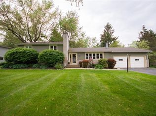 212 Harwood Cir, Rochester, NY 14625