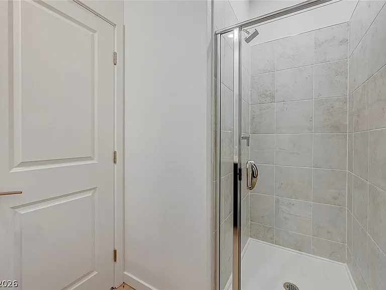 324 Lupton Ave — Photo 34