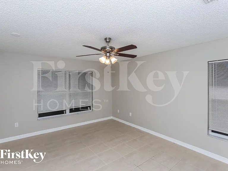 2655 San Filippo Dr SE — Photo 8