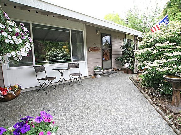 2nd image of 15224 17th Ave W