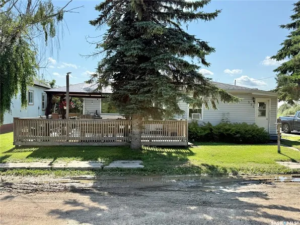 315 3rd AVENUE W, Debden, SK S0J 0S0