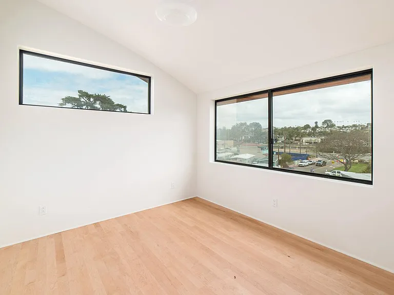 157 W Leucadia Blvd — Photo 38