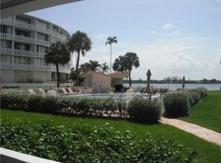 2720 S Ocean Blvd, Palm Beach, FL 33480