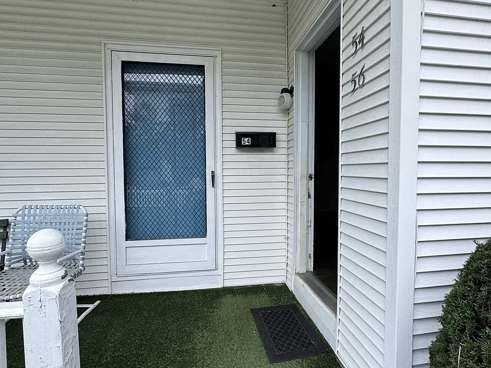 54 Prescott St
