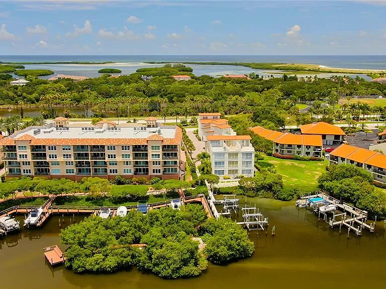 1575 Pinellas Bayway Way S #1575 — Photo 12