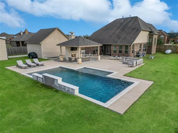 4711 Magnolia Bend Drive, Rosharon, TX 77583