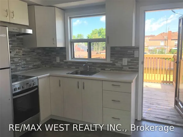 184 Donald Ave, Toronto, ON M6M 1K4