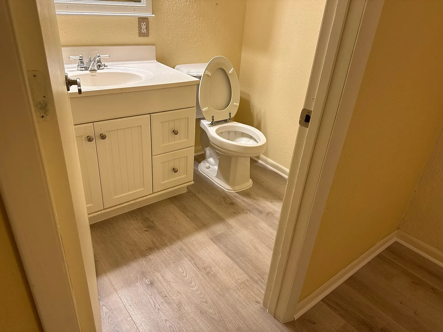 3 bed, 2488 sqft, $2,330 — Photo 4