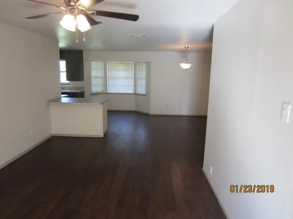 408 Lena Ln, Burleson, TX 76028