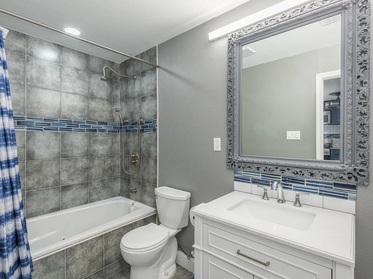 4 bed, 3.0 bath, 1543 sqft, $754 — Photo 4