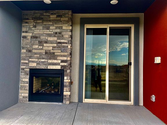 Patio with Fireplace