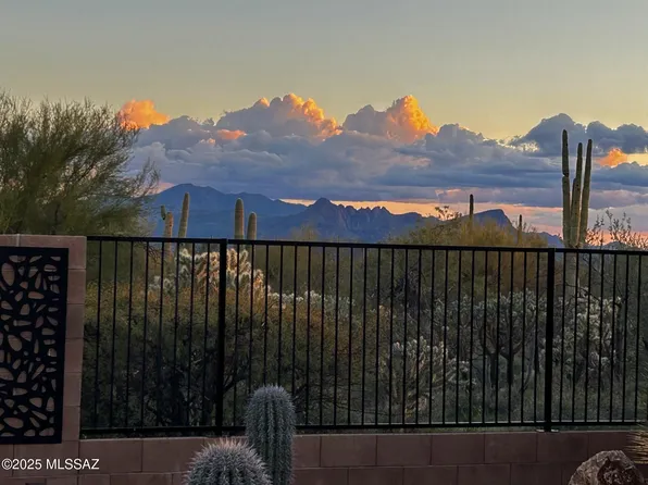 7631 W Laurel Ln, Marana, AZ 85658