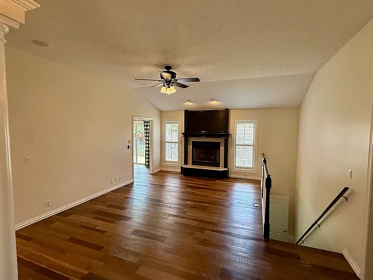 11308 E Tipperary St — Photo 2