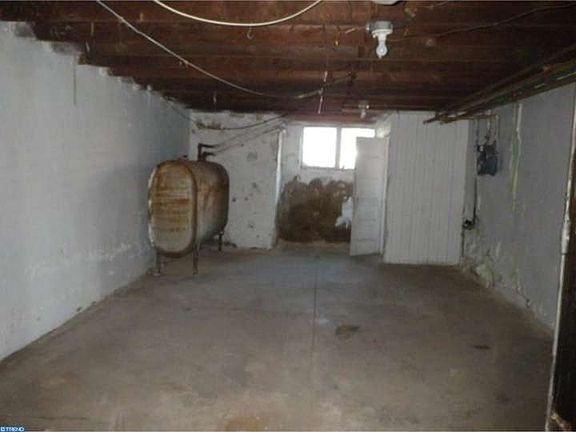 5th image of 7421 N 21st St