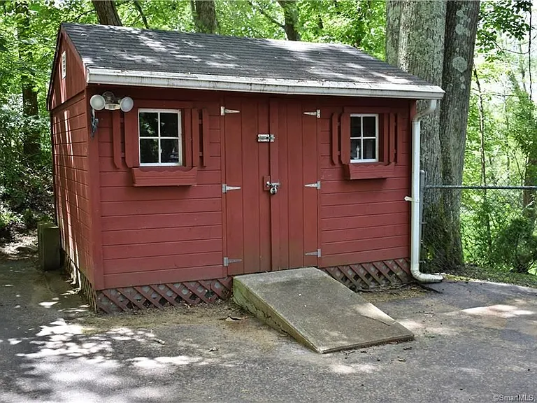 382 Riverside Dr #1 — Photo 13