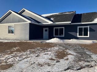 31864 Tucker St NE, Cambridge, MN 55008