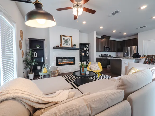 2000 Naples Dr, Rowlett, TX 75088