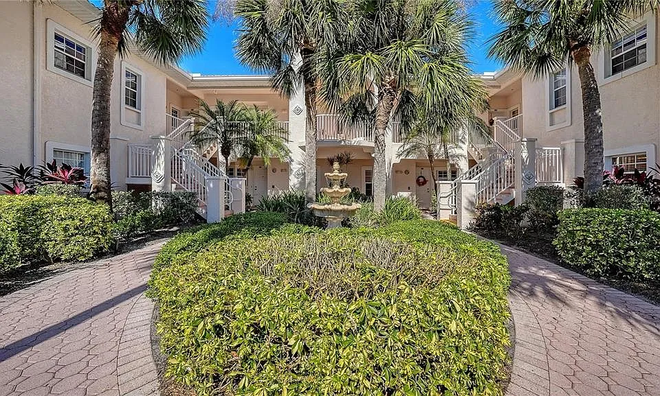 4224 Central Sarasota Pkwy #1116