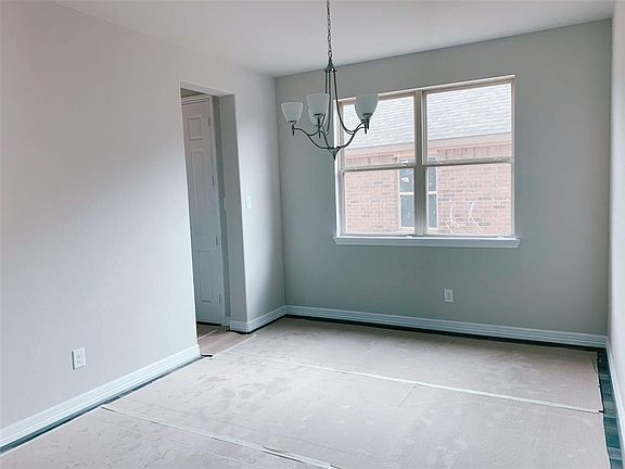 3rd image of 2642 Ivy Wood Ln